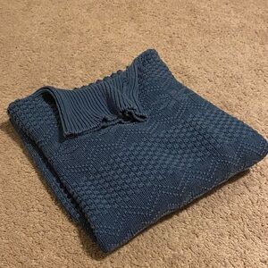 Vintage 90’s era thick chunky knit turtleneck sweater